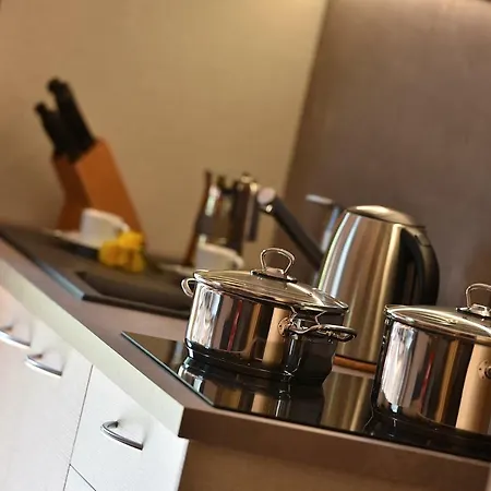 Goloseria Apartment *